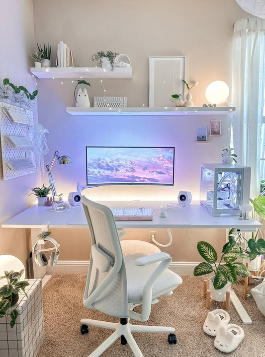 Minimal Desk Decor: Create a Clean, Focused, and Inspiring Workspace