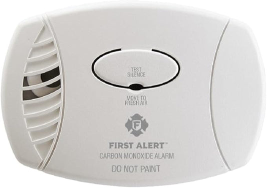First Alert 1039734 Fat Plug-in Carbon Monoxide Alarm by FirstAlert
