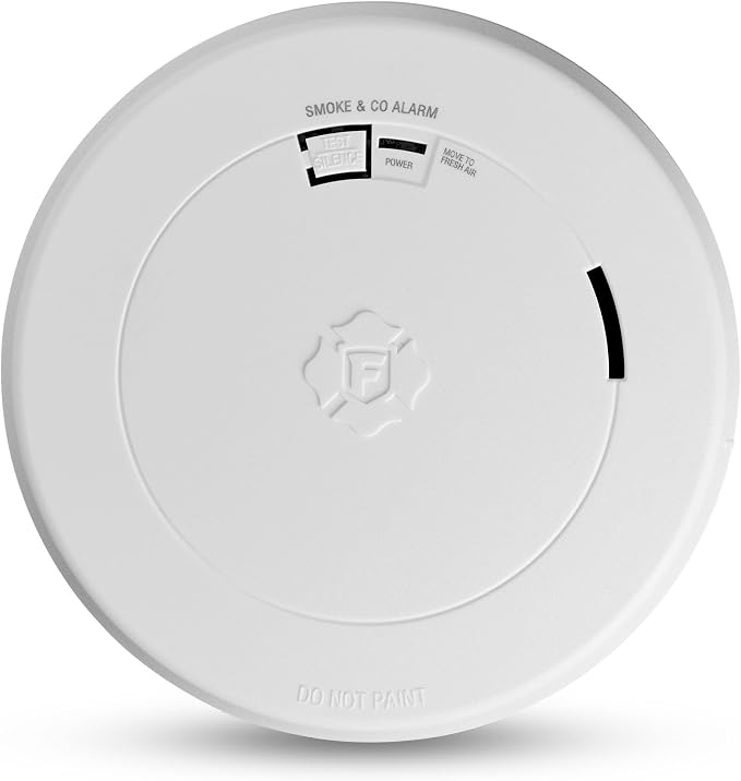 First Alert Combination Smoke & Carbon Monoxide Alarm, Battery-Operated Detector by FirstAlert