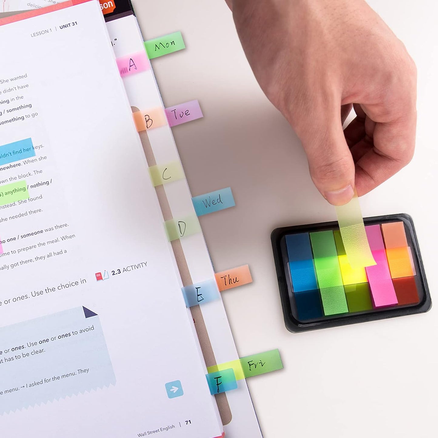 Golcellia 300 Pcs, Transparent Sticky Notes, Page Markers, Sticky Tabs, Label Stickers, Pop Up Index Tabs, Flags Stickers