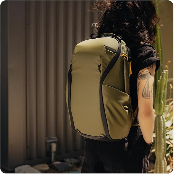 Peak Design Everyday Backpack Zip 15L, 270-Degree Zip, Dual Side Pockets - Image 6