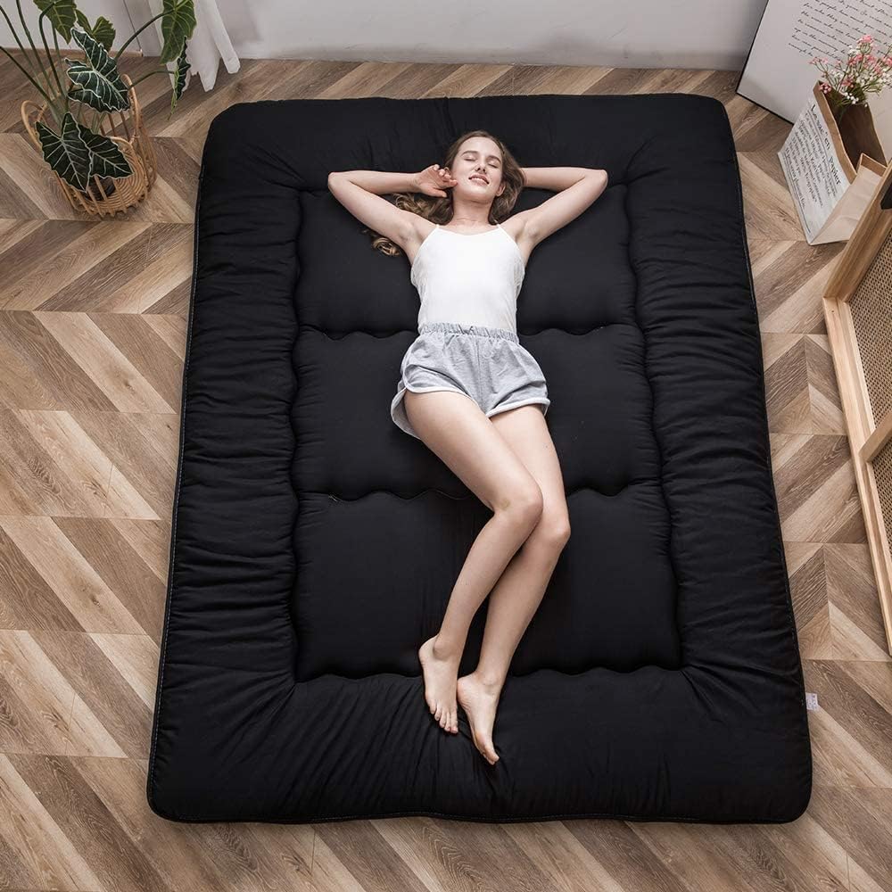 MAXYOYO Japanese Floor Mattress Futon Mattress, 4" Thicken Tatami Mat Sleeping Pad Foldable Roll Up Mat Boys Girls Dormitory Pad Kids Floor Lounger Pillow Bed, Black, Queen