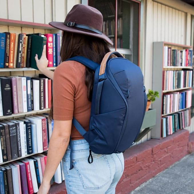 Peak Design Everyday Backpack Zip 15L, 270-Degree Zip, Dual Side Pockets - Image 8