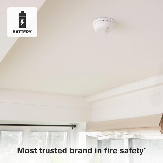 First Alert SMICO110, 10-Year Battery Combination Smoke & Carbon Monoxide Alarm - Image 4