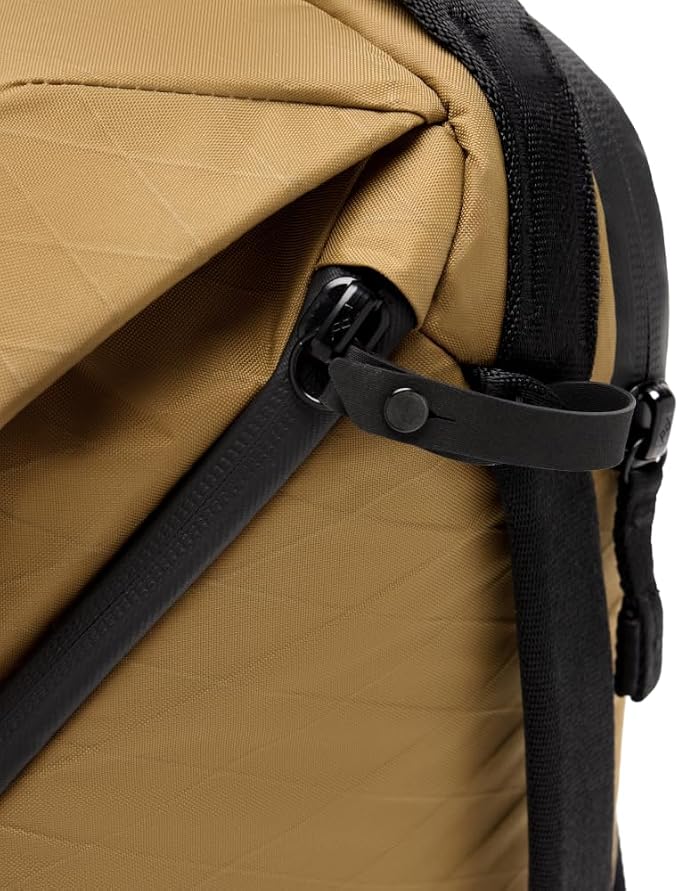 Peak Design Everyday Backpack 20L, MagLatch Top, Dual Side Access, FlexFold - Image 4