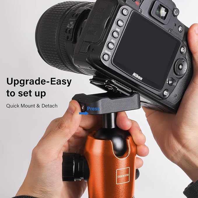Geekoto 73-Inch Camera Tripod - Image 2