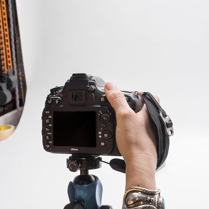 Peak Design Clutch Camera Hand Strap, Compatible - Image 5