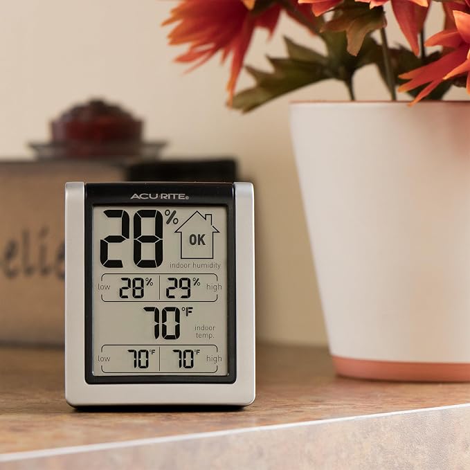 AcuRite Digital Indoor Thermometer and Hygrometer - Image 4