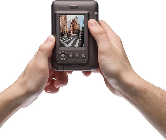 Fujifilm INSTAX Mini LIPLAY Hybrid Instant Camera - Image 4
