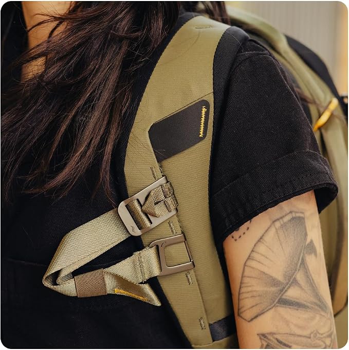 Peak Design Everyday Backpack Zip 15L, 270-Degree Zip, Dual Side Pockets - Image 7