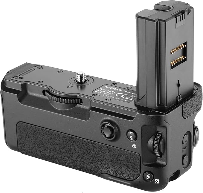 NEEWER Vertical Battery Grip Replacement - Image 7
