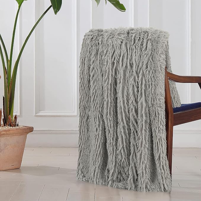 Tuddrom Decorative Extra Soft Faux Fur Blanket Twin Size 70" x 78", Solid - Image 5