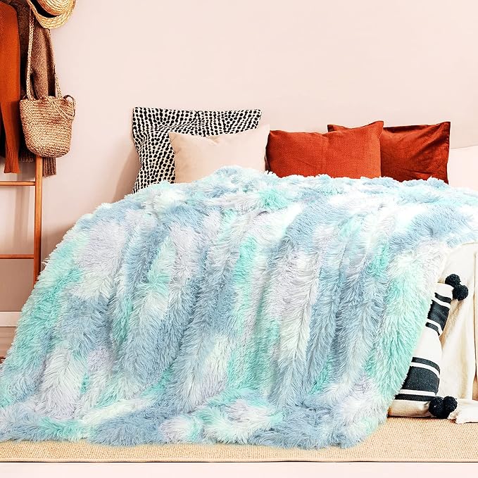 Tuddrom Decorative Extra Soft Faux Fur Throw Blanket, Solid Reversible Fuzzy - Image 9