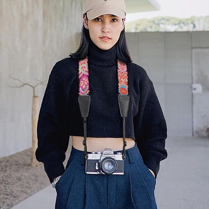 Padwa Lifestyle Colorful Knit Camera Strap - Image 5