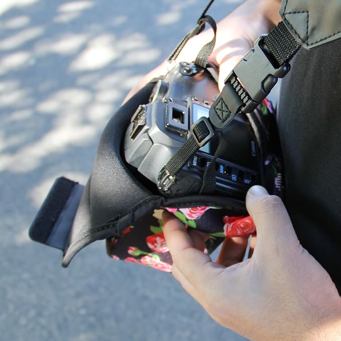 USA Gear Camera Sleeve for Compact SLRs Compatible - Image 6