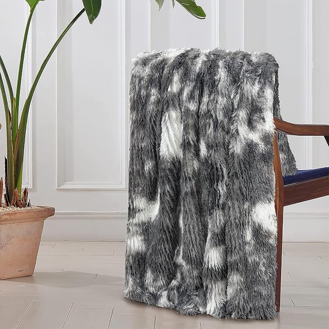 Tuddrom Decorative Extra Soft Fuzzy Faux Fur Throw Blanket 50" x 60", Solid - Image 5