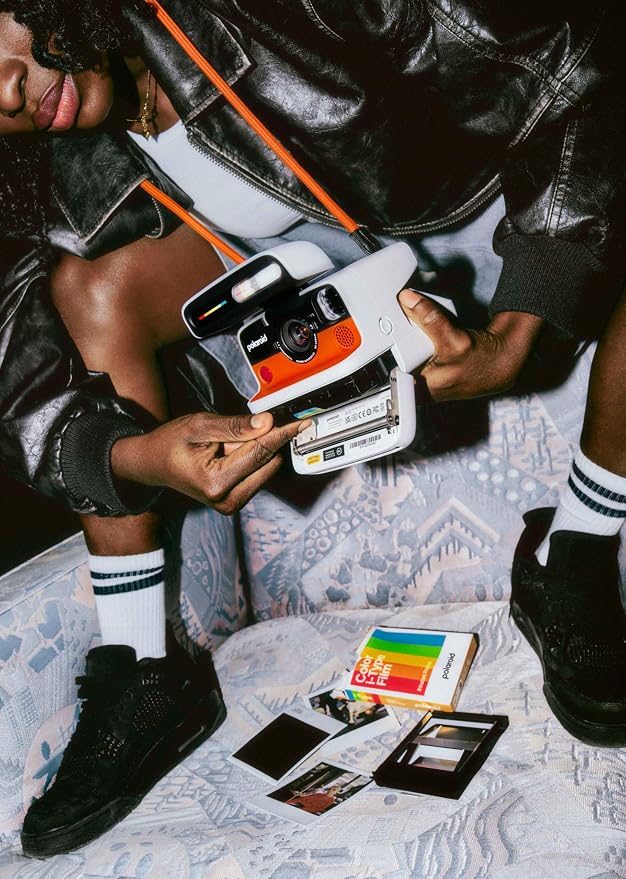 Polaroid Flip Instant Camera + Color Film Bundle - Image 10