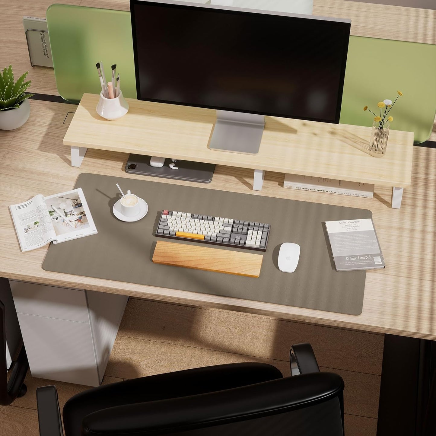 Aothia Dual-Sided Desk Pad - Leather Desk Mat, Natural Cork Desk Pad Protector, Large Mouse Pad for Desk, Waterproof Desk Blotter Pad, Desk Writing Pad for Office Work/Home, Coffee (35.4" x 15.7")
