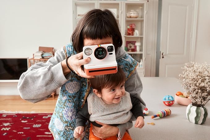 Polaroid Now 3rd Generation I-Type Instant Film Camera - Image 8