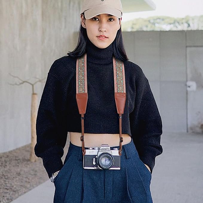 Padwa Lifestyle Matte Gold Camera Strap - Image 5