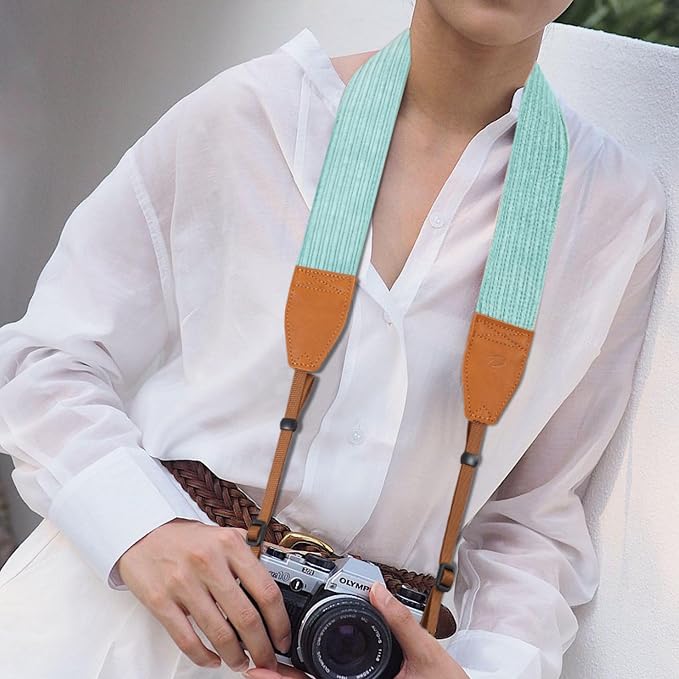 Padwa Lifestyle Corduroy Camera Strap - Image 2