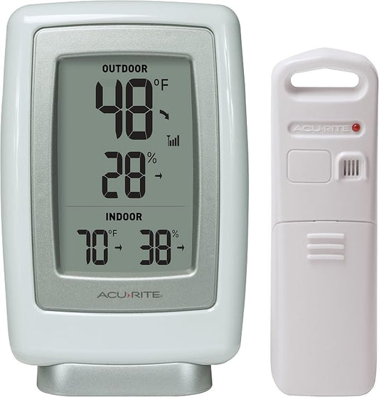 AcuRite 00611 Indoor Outdoor Thermometer by AcuRite