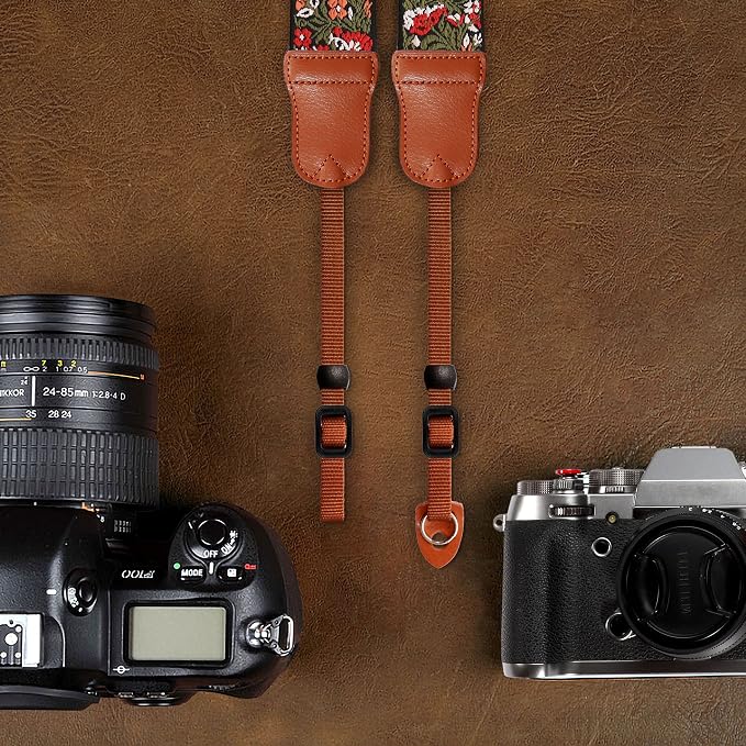 Padwa Lifestyle Green Flower Camera Strap - Image 6