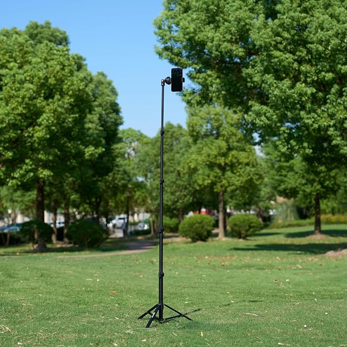 Amazon Basics 64-inch Extendable Tripod - Image 7