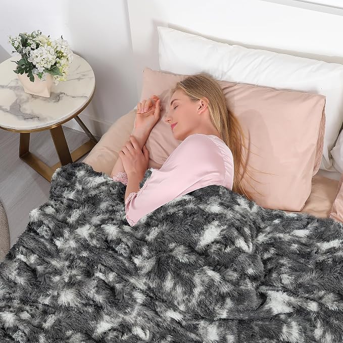 Tuddrom Decorative Extra Soft Fuzzy Faux Fur Throw Blanket 50" x 60", Solid - Image 4