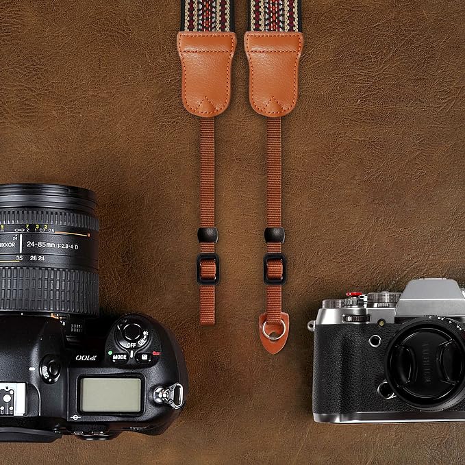 Padwa Lifestyle Speed Red Embroidered Camera Strap - Image 6