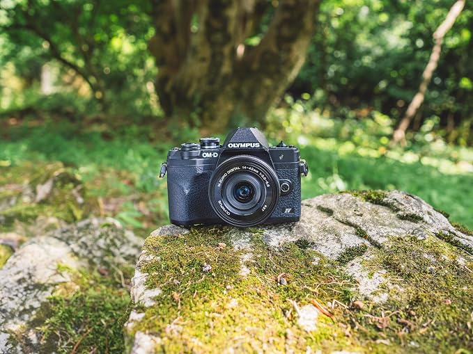 OM SYSTEM Olympus E-M10 Mark IV Black Micro Four Thirds System Camera M.Zuiko - Image 7