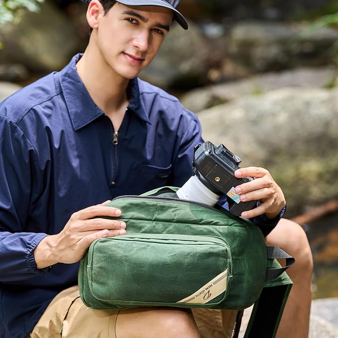 Padwa Lifestyle Green Crossbody Camera Bag - Image 2