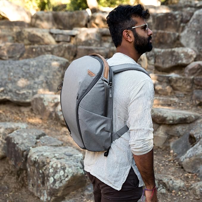 Peak Design Everyday Backpack Zip 20L, 270-Degree Zip, Dual Side Pockets - Image 5